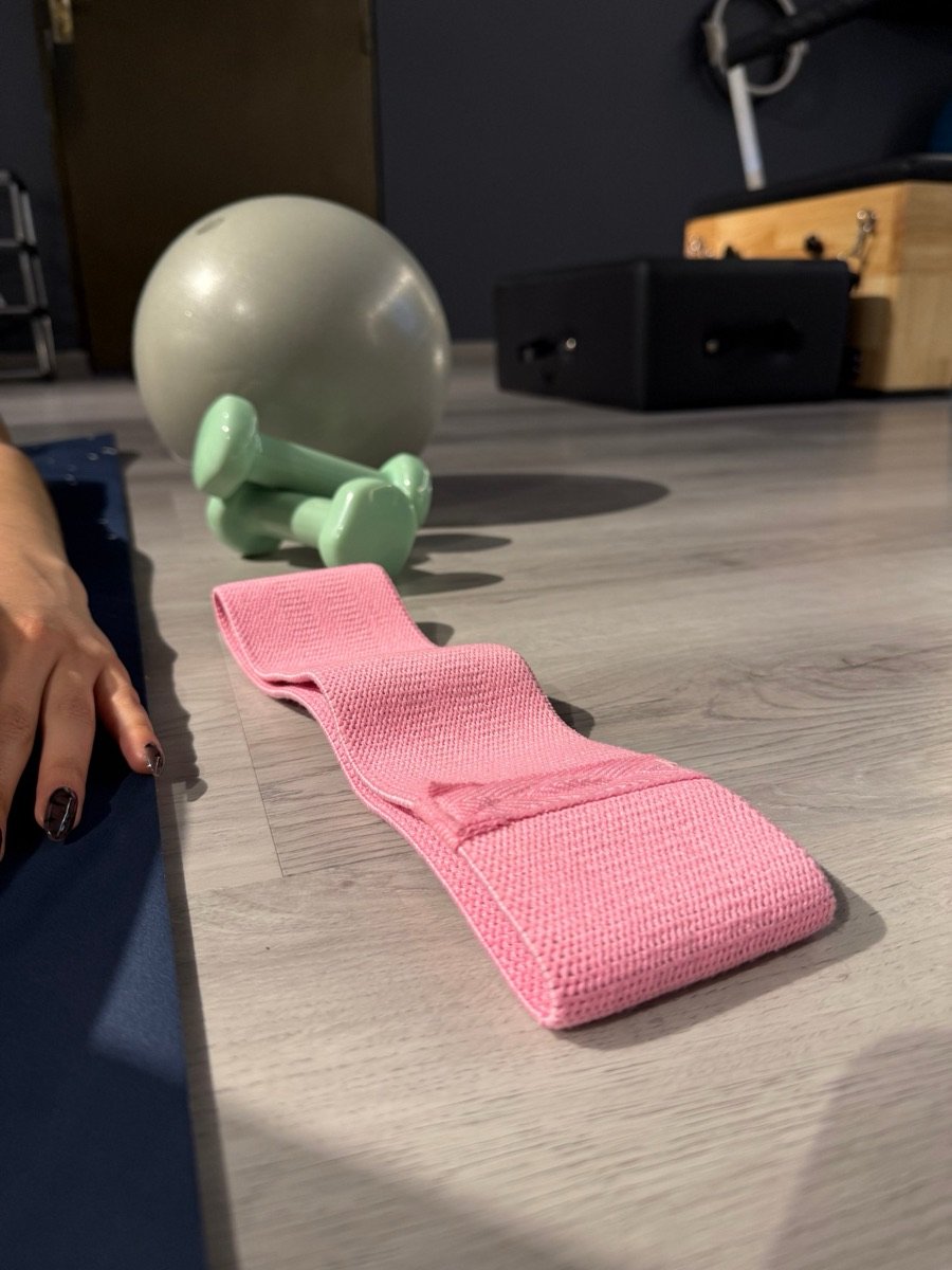 Banda elástica rosada para pilates